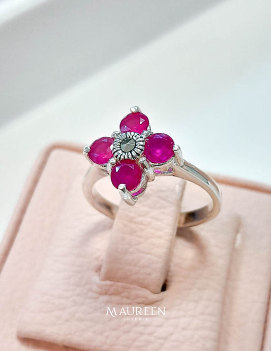 Anillo marquesita flor 4 petalos piedra rubi  - Plata