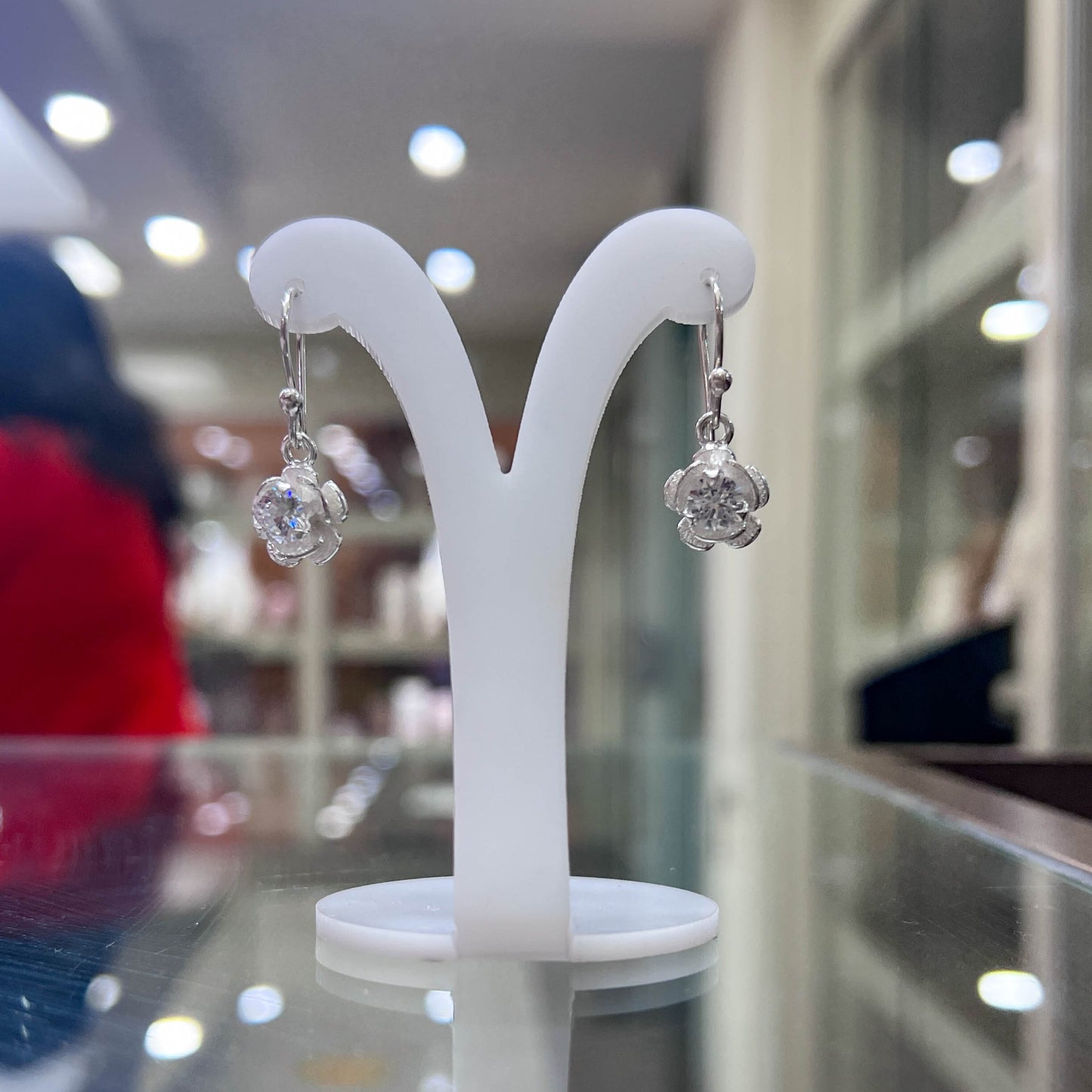 Arete Flor con circon central - Plata