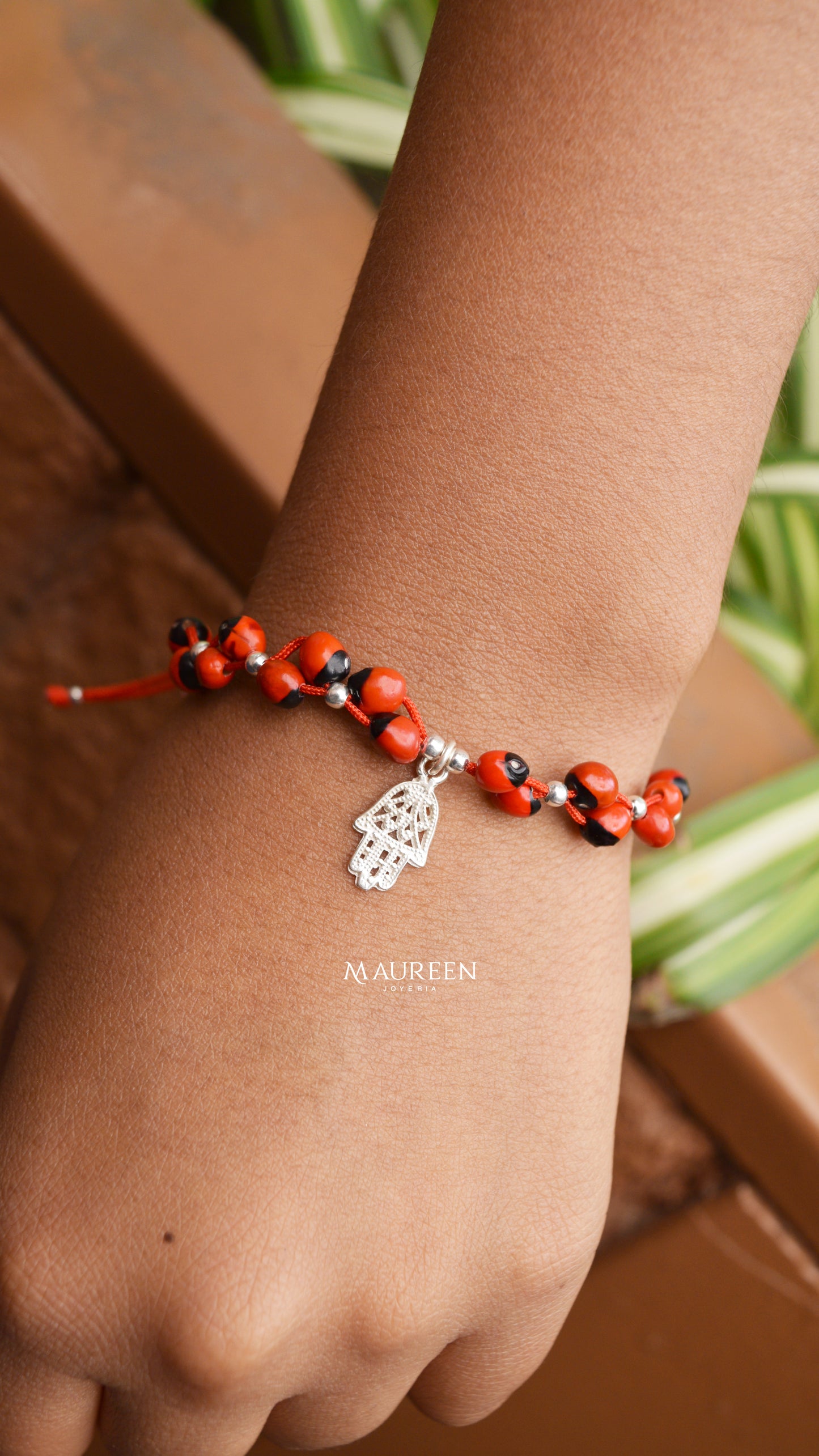 Pulsera de hilo y murano rojo dije sol  - Plata