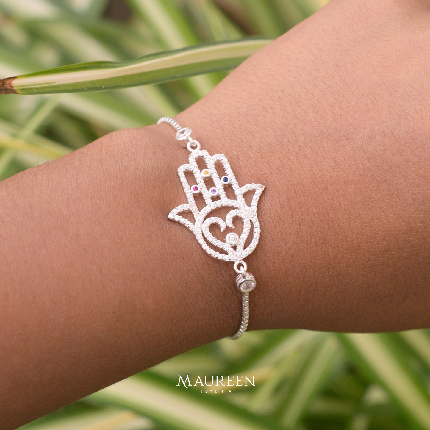 Pulsera regulable mano poderosa con circones   - Plata